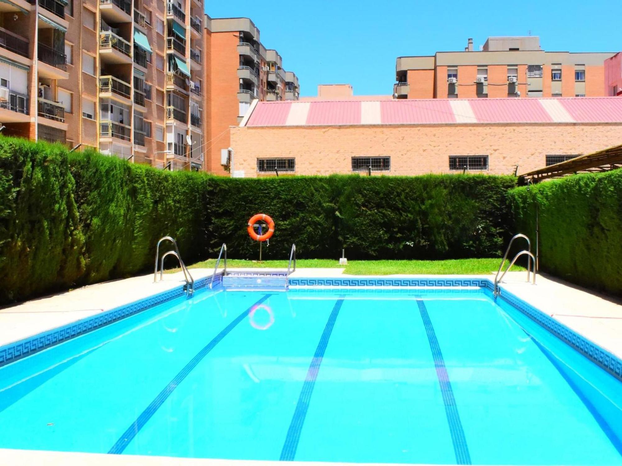 Amplio Y Luminoso Apartamento Cerca Del Centro Y La Playa Con Piscina Y Parking Privado Malaga Exterior photo