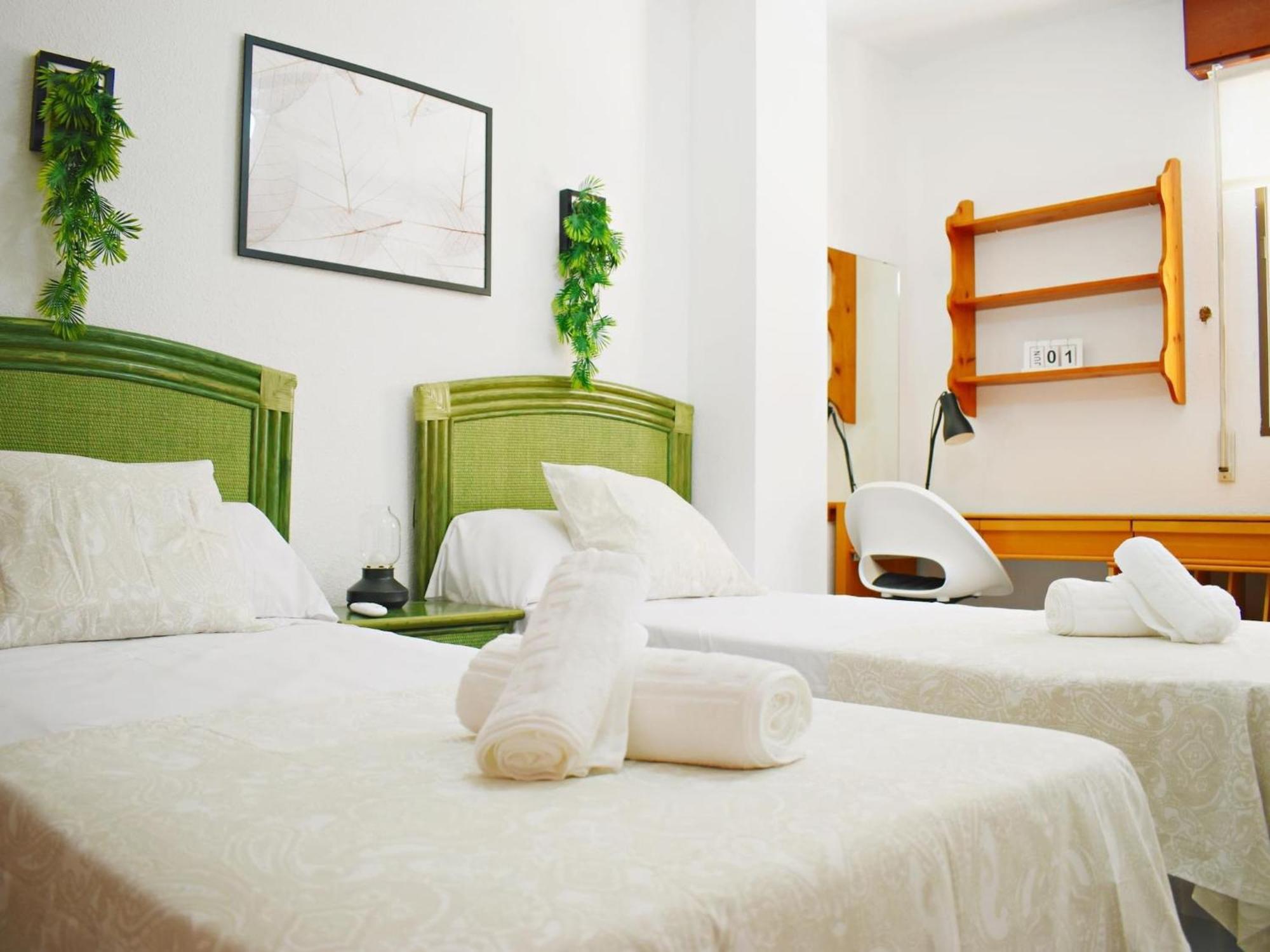 Amplio Y Luminoso Apartamento Cerca Del Centro Y La Playa Con Piscina Y Parking Privado Malaga Exterior photo