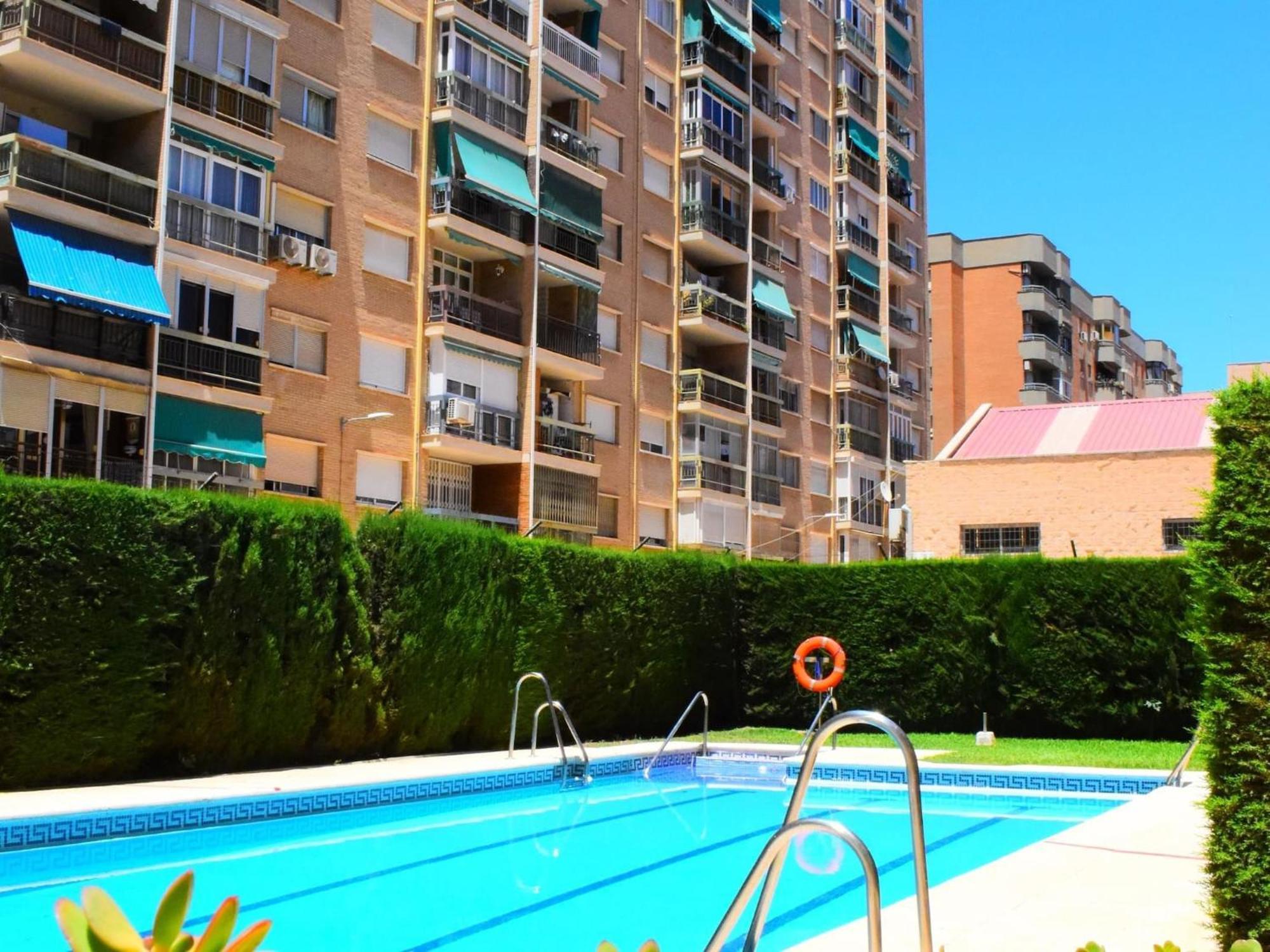 Amplio Y Luminoso Apartamento Cerca Del Centro Y La Playa Con Piscina Y Parking Privado Malaga Exterior photo